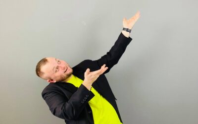 ŽIVÉ VYSÍLÁNÍ S JANEM HOLÝ MAJITELEM